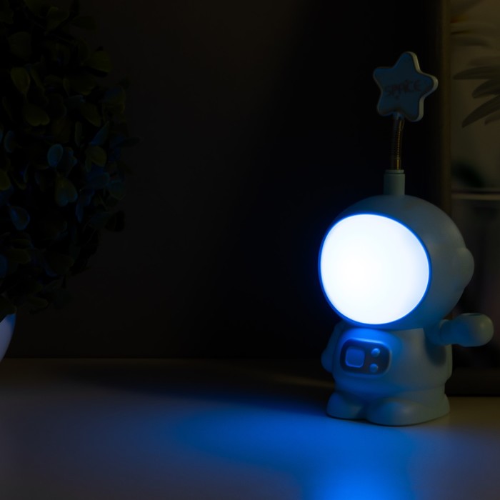 Настольная лампа "Астронавт со звездой" МИКС LED 3Вт USB АКБ 9х7х19 см RISALUX - фото 1906007249