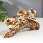 Фигурка полистоун «Три белых слона с попоной из арабского ковра на роге», 9×4×17.5 см - фото 35834439