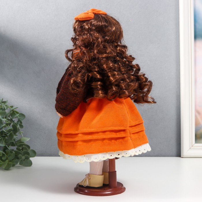 Кукла коллекционная керамика "Василиса в ярко-оранжевом платье, с рюшами, с сумочкой" 30 см - фото 1901617086