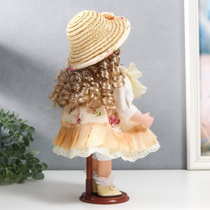 Кукла коллекционная керамика "Алиса в жёлтом платье с цветами, в соломенной шляпке" 30 см - фото 1901617093