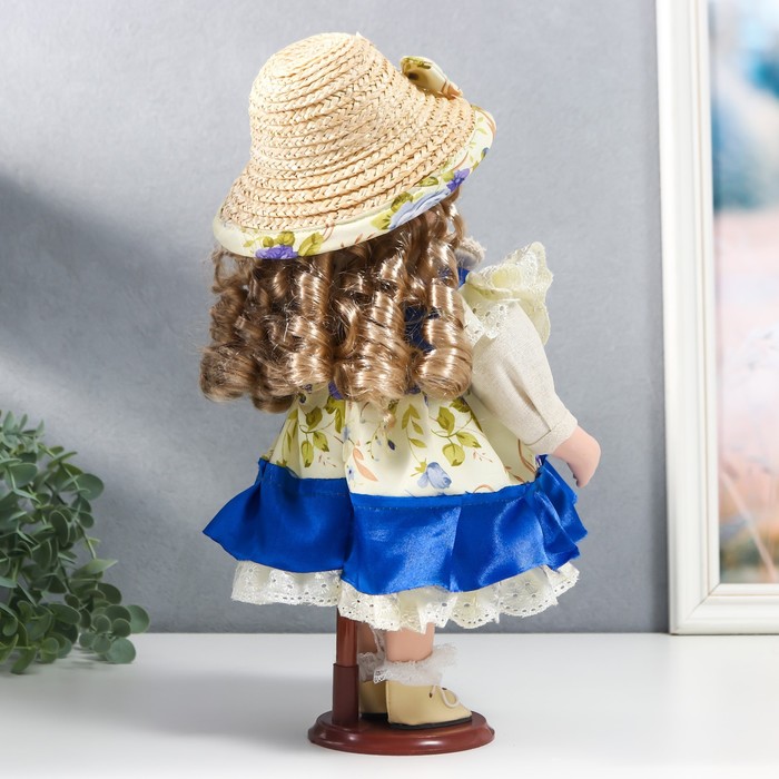 Кукла коллекционная керамика "Алиса в синем платье с цветами, в соломенной шляпке" 30 см - фото 1901617098