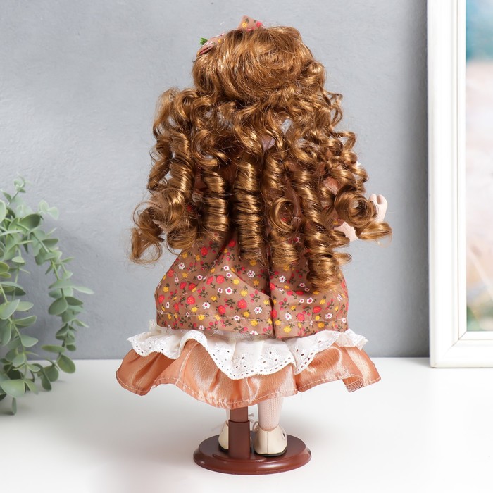Кукла коллекционная керамика "Тося в платье с мелкими цветочками, с бантом в волосах" 30 см   758617 - фото 1901617114