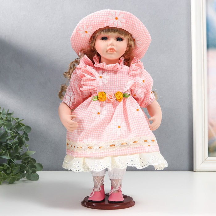 Кукла коллекционная керамика "Маша в розовом платье в клетку с ромашками, в шляпке" 30 см - Фото 1