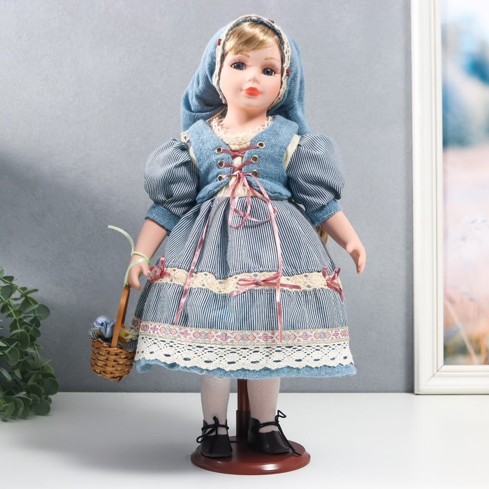 Кукла коллекционная керамика &quot;Катя в голубом платье с завязками, в косынке&quot; 40 см