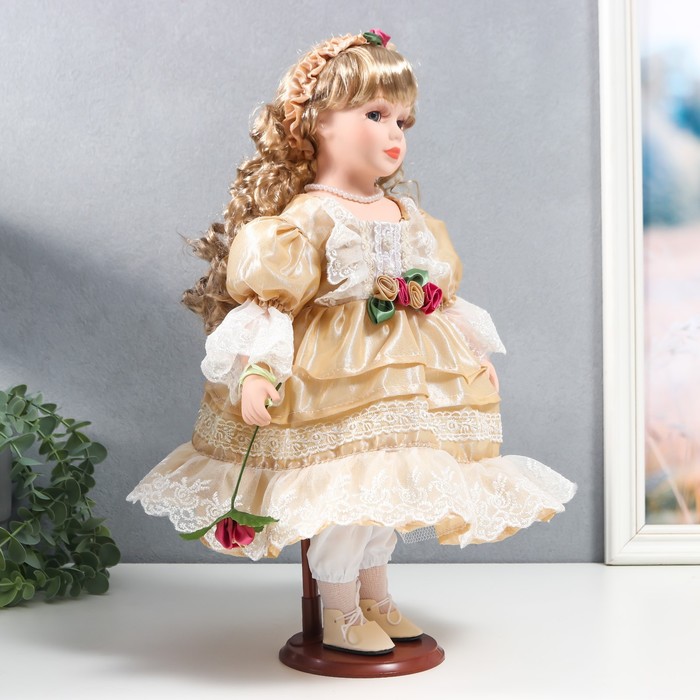 Кукла коллекционная керамика "Нина в карамельном платье, в цветочном венке" 40 см 54671