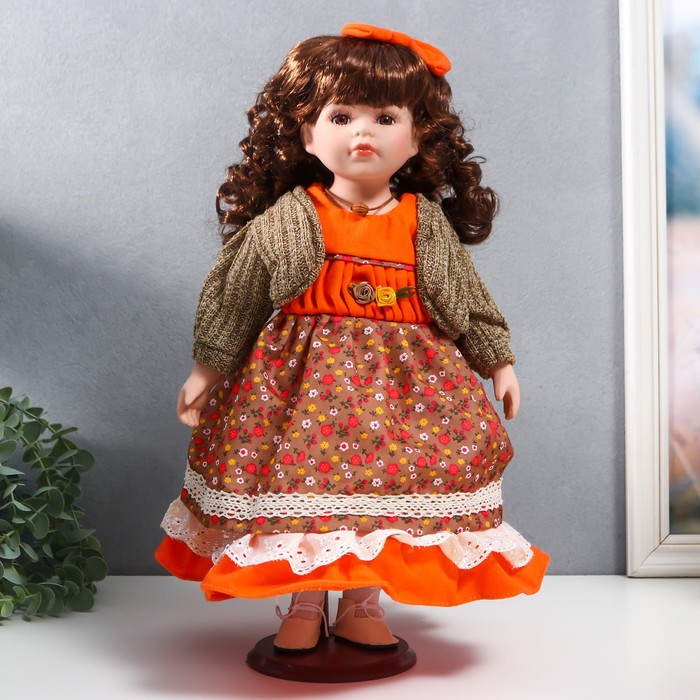 Кукла коллекционная керамика "Вера в платье с мелкими цветами и горчичном джемпере" 40 см - Фото 1
