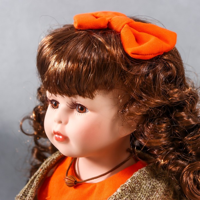 Кукла коллекционная керамика "Вера в платье с мелкими цветами и горчичном джемпере" 40 см - фото 1898670669