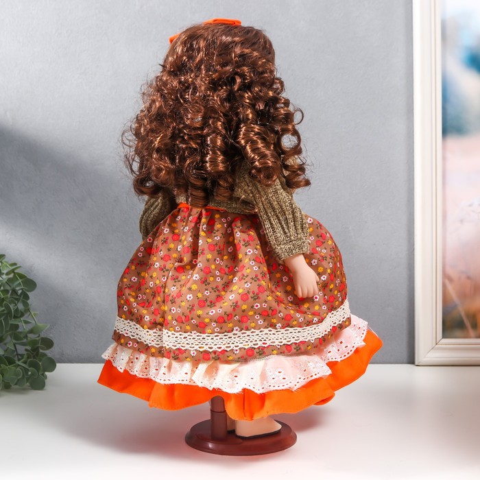 Кукла коллекционная керамика "Вера в платье с мелкими цветами и горчичном джемпере" 40 см - фото 1898670671