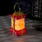 Светодиодная фигура «Красный подарок с пряником» 6.3 × 11.5 × 6.3 см, пластик, батарейки АААх3 (не в комплекте), эффект пламени - фото 6621898