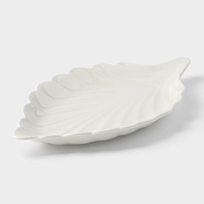 Блюдо «Лист», 25.5×14.5 см, керамика, белое - Фото 1