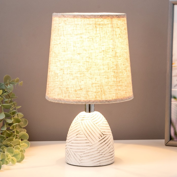 Настольная лампа "Алми" E14 40Вт белый 15х15х26,5 см RISALUX - фото 1907463750