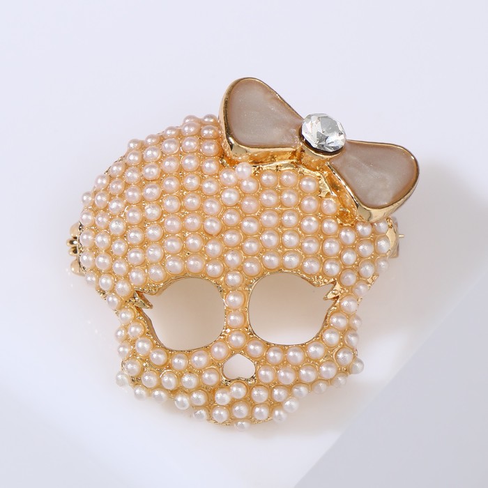 Брошь «Череп» с бантиком, цвет белый в золоте - Фото 1