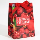 Пакет подарочный с лентой «Новогодние игрушки», 13 × 19 × 9 см - фото 808915048