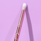 Кисть для макияжа маленькая бочонок розовое золото 18 х 0,5 см - Фото 2