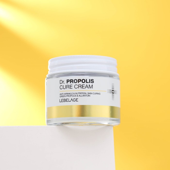 Питательный крем "LEBELAGE", с зеленым прополисом, 70 мл 29391