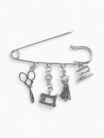 Булавка «Швея», 6.5 см, цвет белый в чернёном серебре