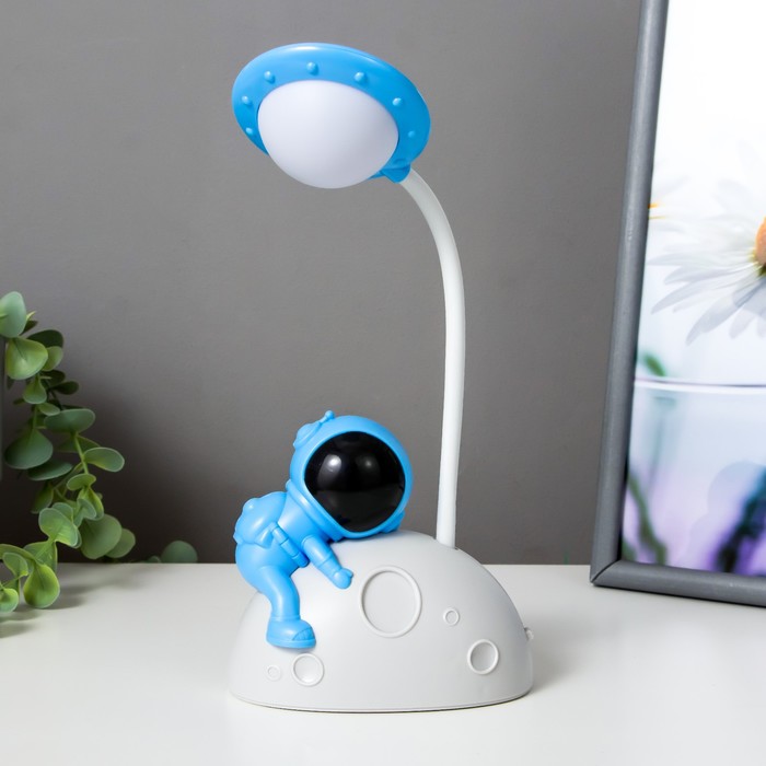 Настольная лампа «Космонавт на луне» LED 3 Вт USB АКБ бело-синий 11.5×7.5×28 см - Фото 1