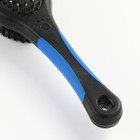 Щётка-расчёска двухсторонняя овальная, 21,5 х 6,5 см, нескользящая ручка, чёрно-синяя - Фото 5