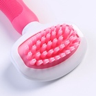 Щётка для вычёсывания шерсти, 8×17, с удлиненными силиконовыми зубцами и массажным эффектом, пластик, розовая - Фото 4