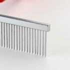 Расчёска "Лапки" изогнутая, 10,5 х 15 см, красная - фото 21665644