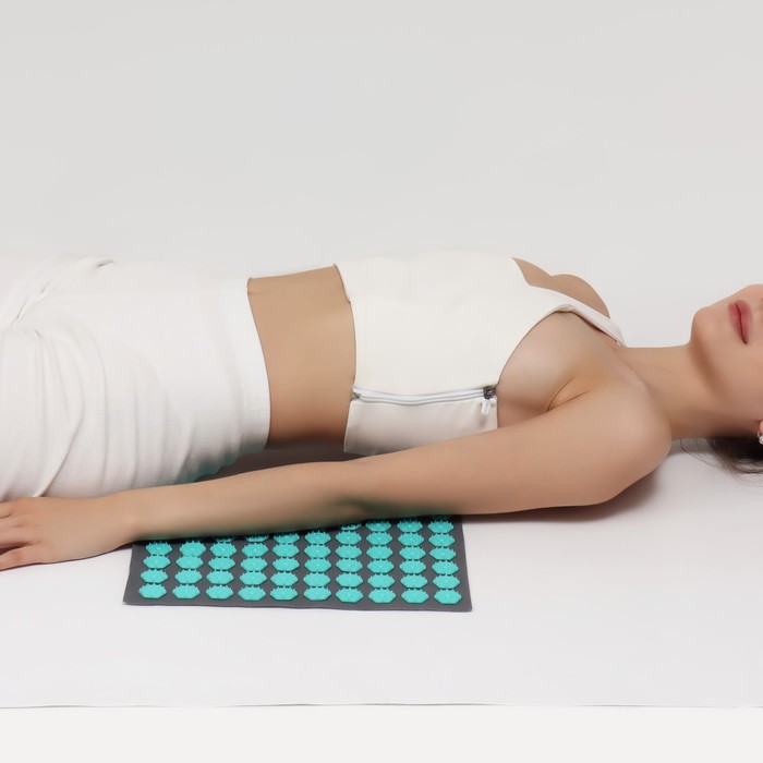 Ипликатор-коврик, основа спанбонд, 80 модулей, 32 × 26 см, цвет тёмно-серый/бирюзовый 29601