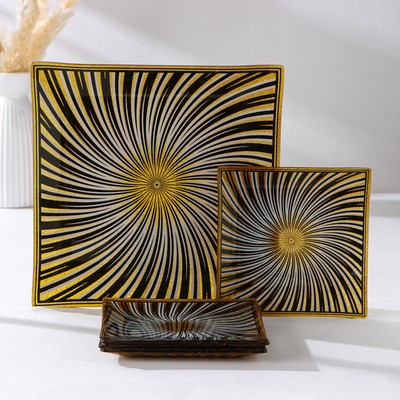 Набор столовый «Солнце», 7 предметов: 30×30 см - 1 шт., 18×18 см - 6 шт., цвет чёрный