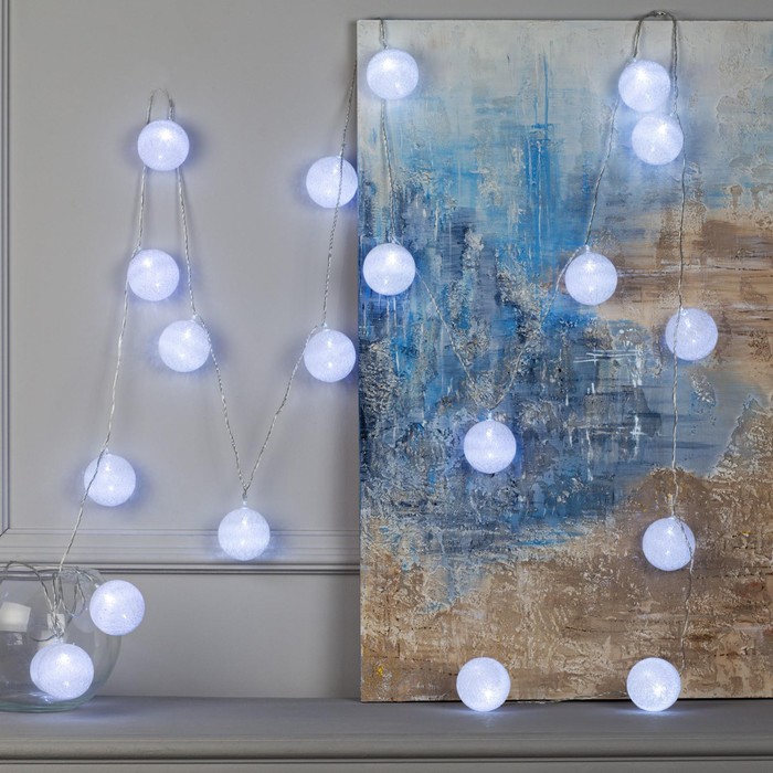 УЦЕНКА Гирлянда «Нить» 5 м с насадками «Клубки белоснежные», IP20, прозрачная нить, 20 LED, свечение белое, 220 В - Фото 1