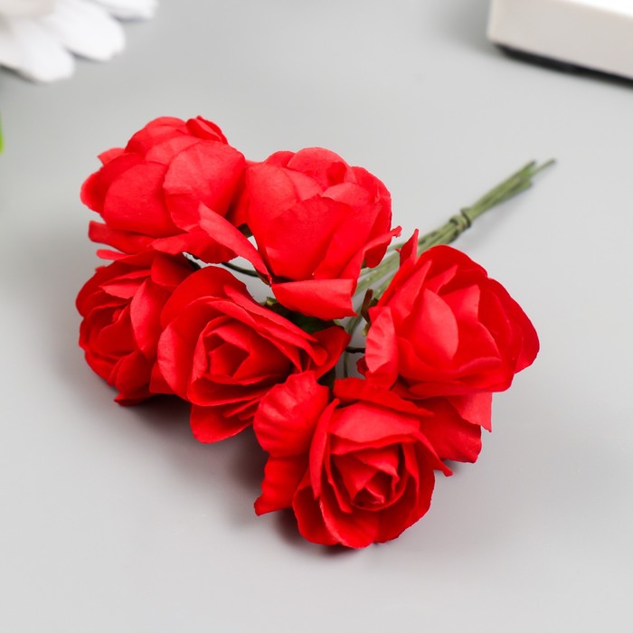 Цветы для декорирования "Алые розы" 1 букет=6 цветов 9 см - фото 1911770974