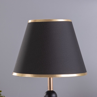 Настольная лампа Агата E27 40 Вт черно-золотой 25×25×42.5 см RISALUX