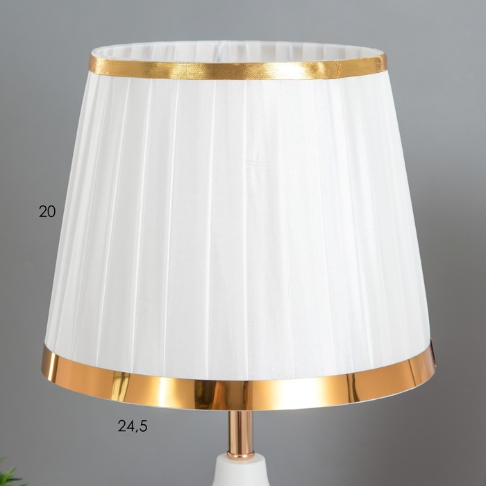Настольная лампа Энтри 1x60Вт E27 бело-золотой 25х25х42 см RISALUX - фото 1926462697