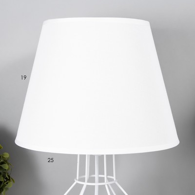 Настольная лампа Бойл E27 40 Вт белый 25×25×40 см RISALUX