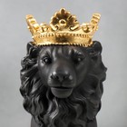 Сувенир полистоун подсвечник "Чёрный лев в золотой короне" 24,5х14х11,5 см - фото 23241621