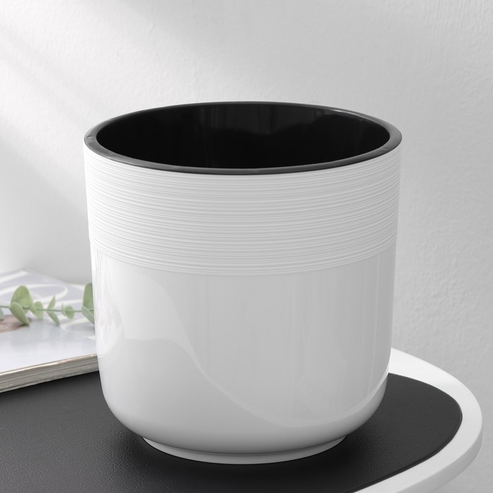 Кашпо для цветов со вставкой «Линель», 4.5 л, d=19 см, h=19 см, пластик, белое - Фото 1