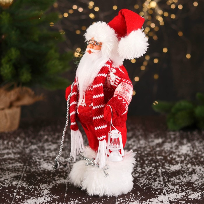 Дед Мороз "В свитере с оленями и с фонариком" 30 см, бело-красный - фото 1908955513