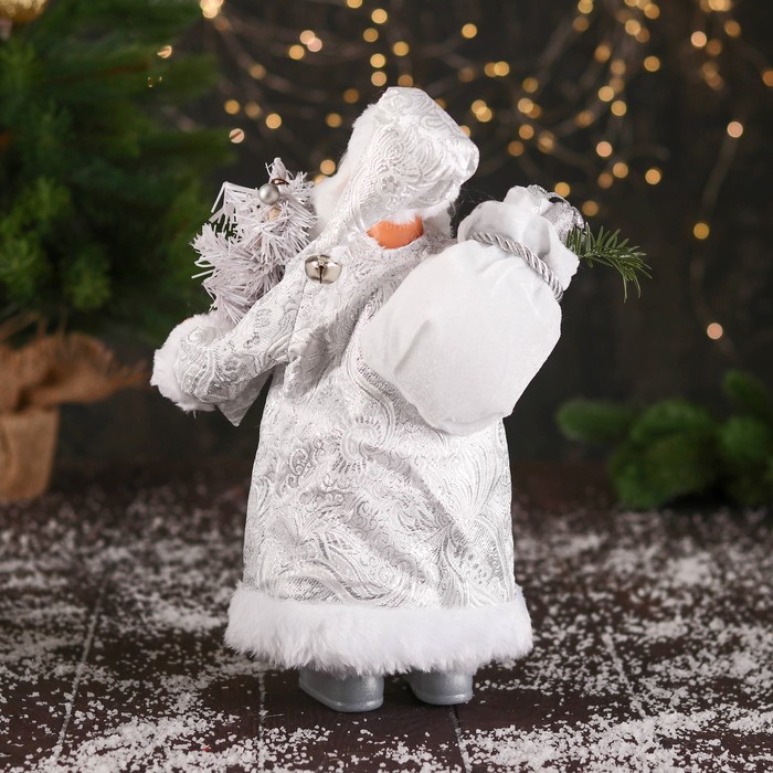 Дед Мороз "В высоком колпачке, в ремешке и с мешком" 30 см, серебристо-белый - фото 1908955520