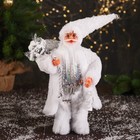 Дед Мороз "В кафтане с пайетками и с фонариком" 30 см, серебристо-белый - фото 108647195