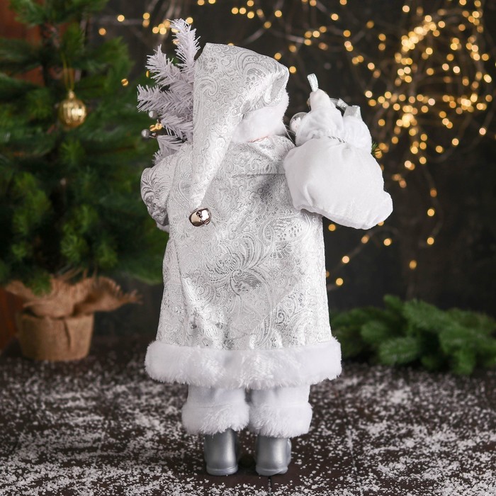 Дед Мороз "В высоком колпачке, в ремешке и с мешком" 44 см, серебристо-белый - фото 1908955528