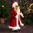 Дед Мороз "В колпачке, подарком и ягодами" 46 см, красный - фото 3878119