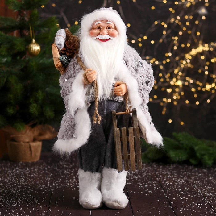 Дед Мороз &quot;В свитере и меховых ботинках, с санками&quot; 47 см, бело-серый