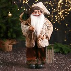 Дед Мороз "В меховом колпачке, подарками и санками" 47 см, коричневый - фото 10042058