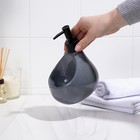 Дозатор для мыла с подставкой для губки SAVANNA Drop, 450 мл, цвет серый - фото 4357779