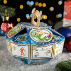 Подарочная новогодняя коробка «Летающая тарелка», 21.5×21.5×15.5 см - Фото 3