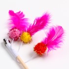 Дразнилка - удочка "Салют из перьев с шариками" на деревянной палочке, микс цветов - Фото 3