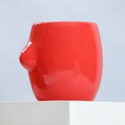 Кружка керамическая «Грудь» красная, 250 мл, цвет красный - Фото 2
