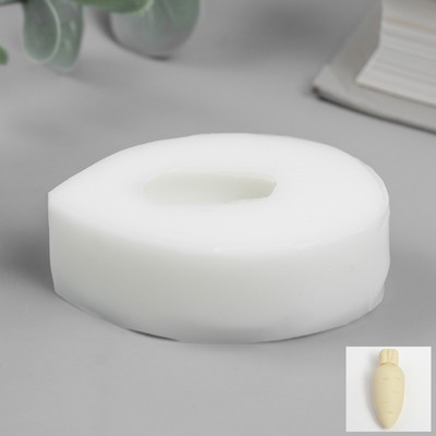 Молд силиконовый "Морковка" 3.8х1,5 см МИКС