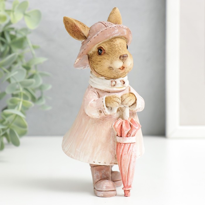 Фигурка полистоун «Зайка в шляпке и дождевике с зонтом», 14.5×6.5×8 см