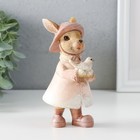 Фигурка полистоун «Зайка в шляпке и дождевике с воробышком», 13.5×6.5×7 см - Фото 1
