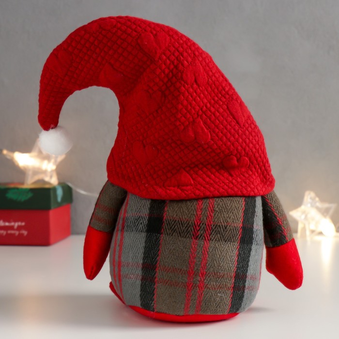 Кукла интерьерная "Дедуля Мороз в огромном красном колпаке" 22х15х10 см 7567947