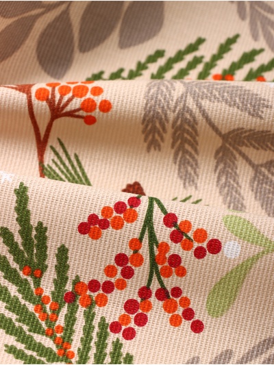 Скатерть новогодняя Доляна Bullfinch=149×110+/- 3 см, 100% хлопок, рогожка 164 г/м²