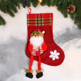 Носок для подарков "Дед Мороз с длинными ножками, снежинка" 26х39 см, красный